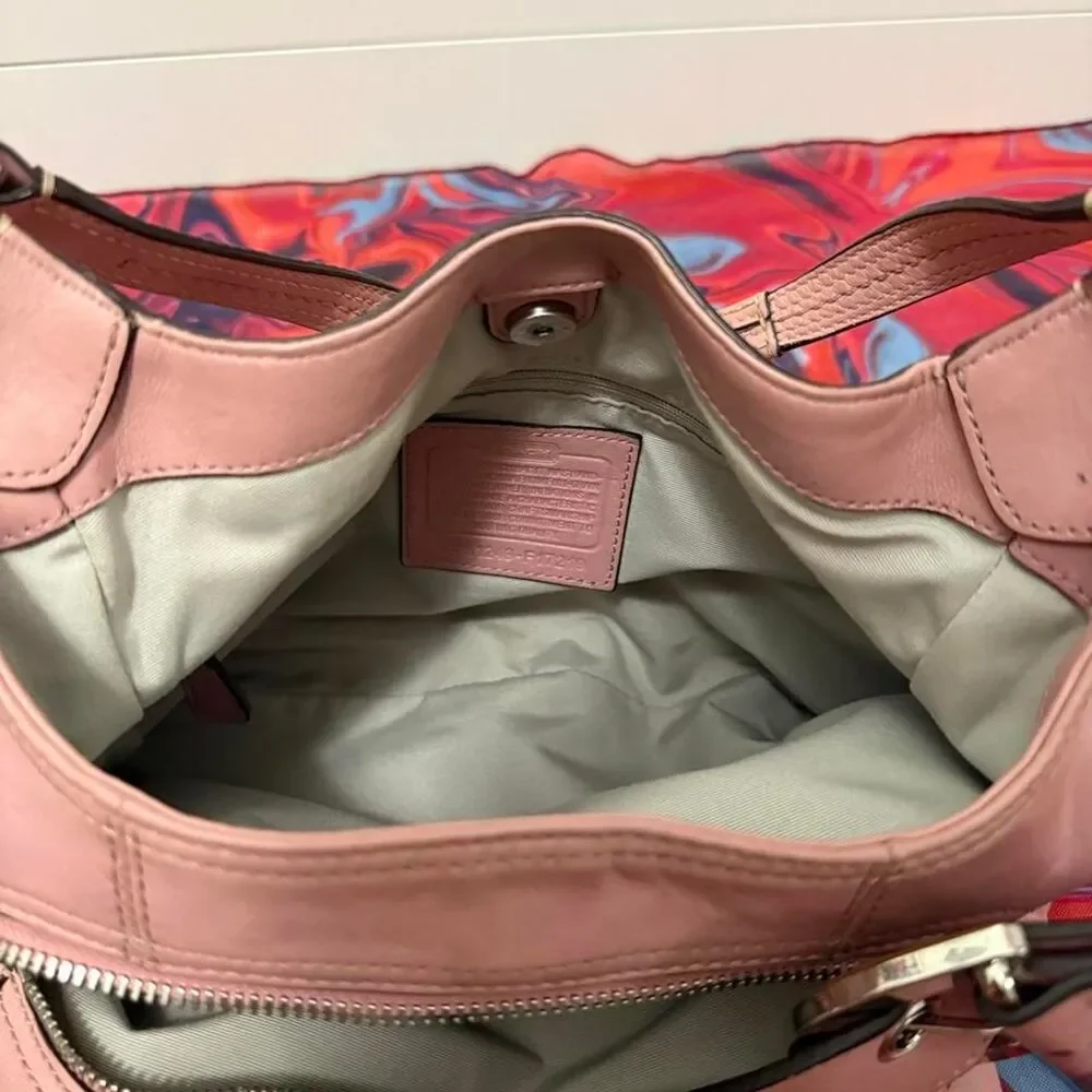 Rare Archival Vintage Y2K Coach Soho Shell Pink Leather Buckle Hobo